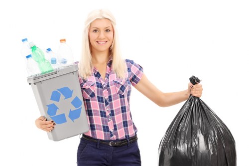 Efficient removal of items during flat clearance
